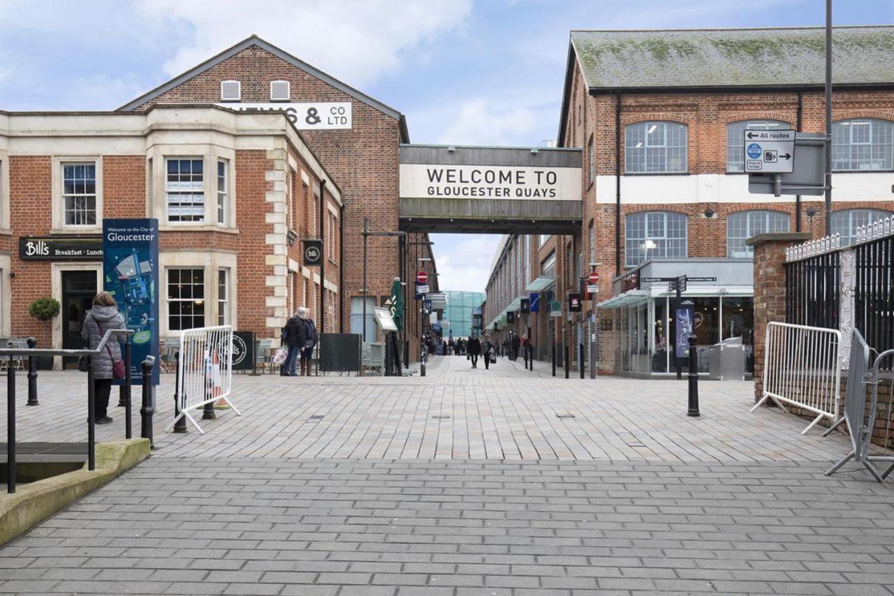 Elliot Oliver - Stylish 2 Bedroom Apartment With Parking In The Docks Gloucester Exterior foto